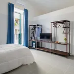 Plebiscito Luxury 게스트하우스 4*