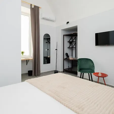 Plebiscito Luxury