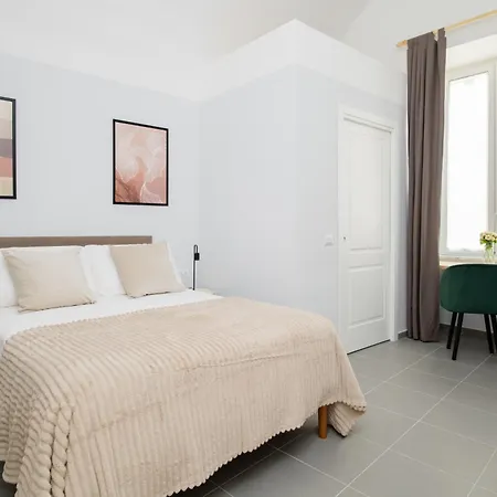 Gasthuis Plebiscito Luxury Napels